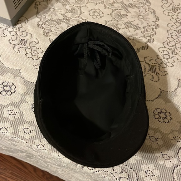 The Luna Bloom Life Saros Cabbie hat